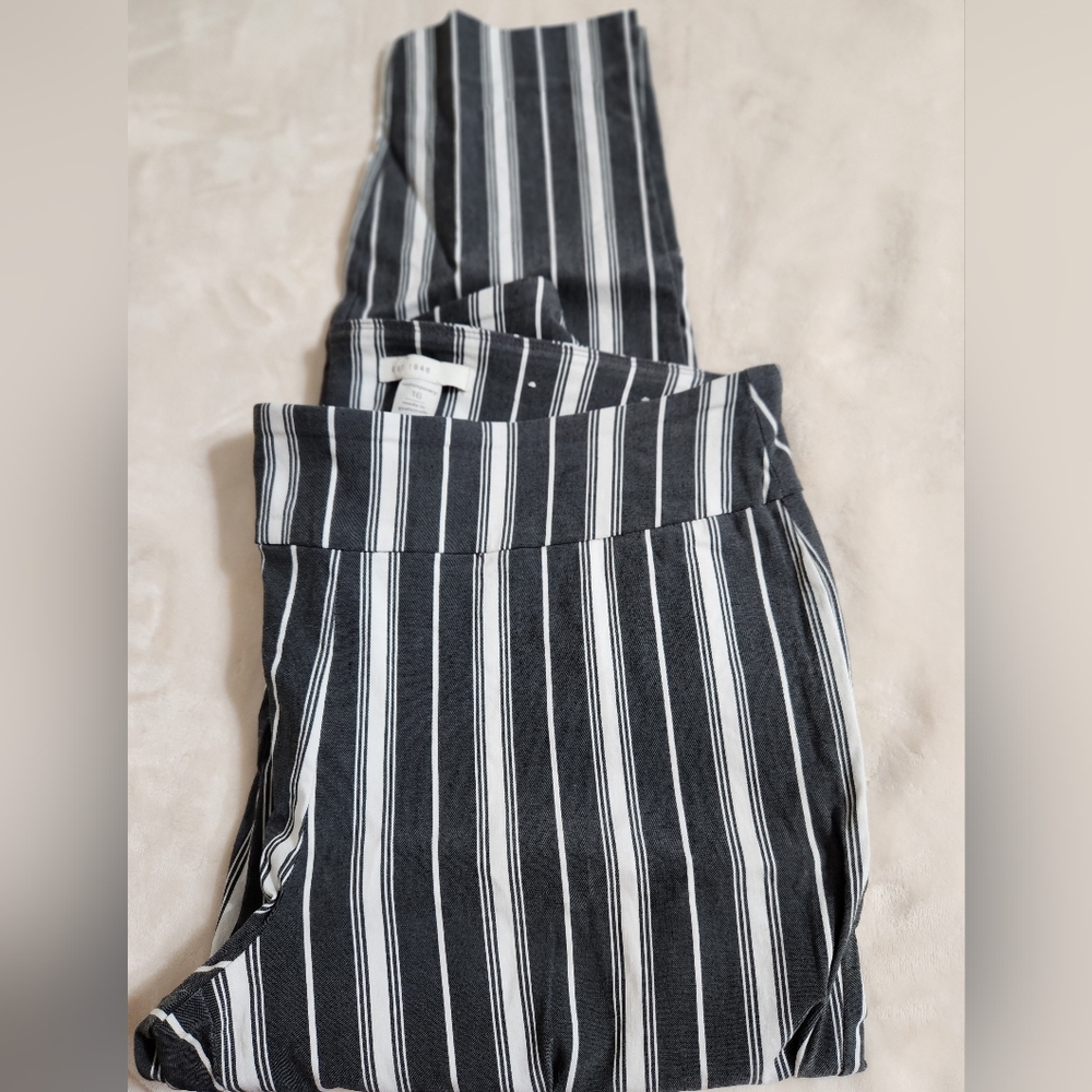 Est. 1946 Capri pants
